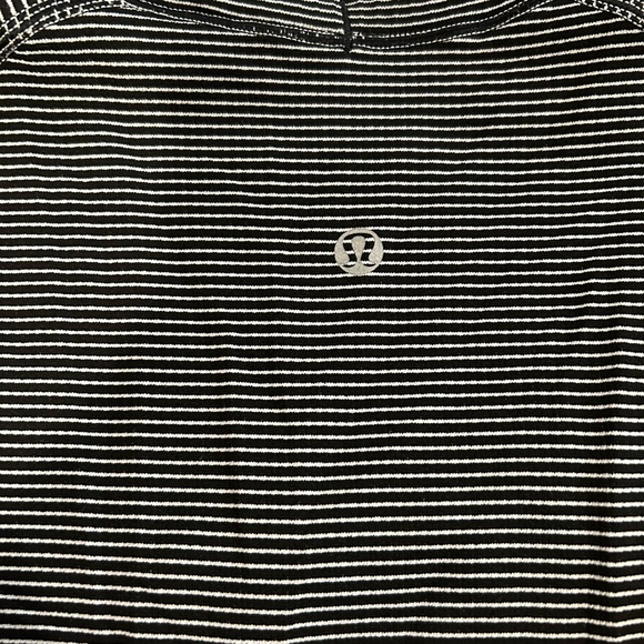 EUC Lululemon Swiftly Tech Tee - Picture 4 of 5